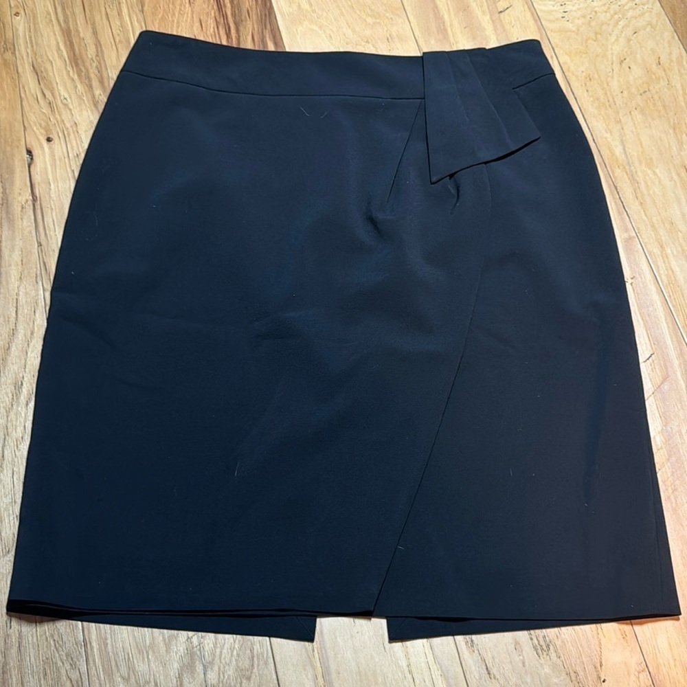 White House Black Market black pencil skirt Sz 6‎